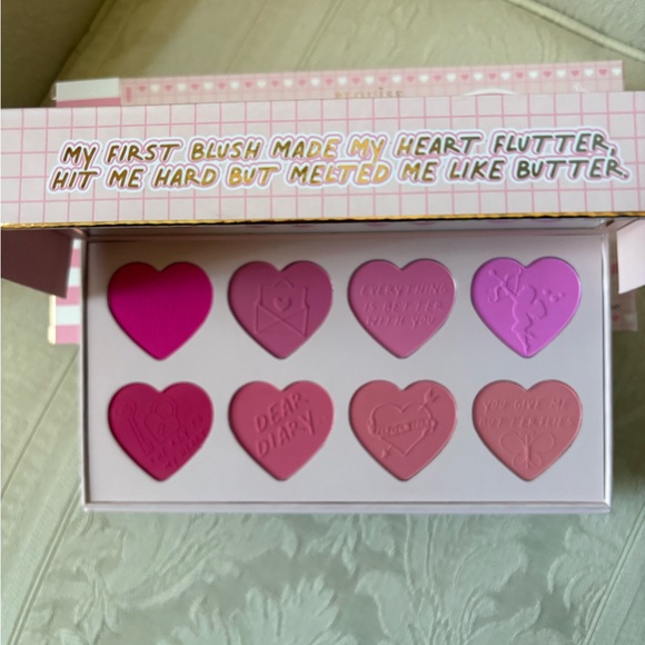 P. Louise My First Blush Palette Romantic Pink Hues Hearts BNIB - Picture 9 of 14